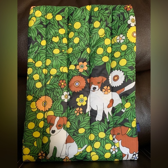 Baggu chamomile terrier 13 inch laptop sleeve - Picture 2 of 4